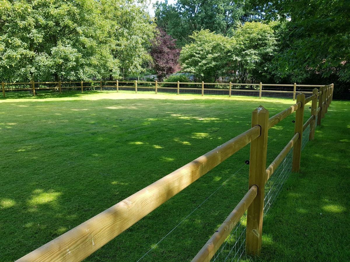 The Two Oaks - Private Garden For Guests Βίλα Hertsberge Εξωτερικό φωτογραφία